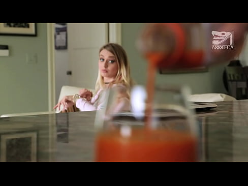 ❤️ Hot jente med store pupper og stram fitte får kuk fra taperen, men veldig hardt ❤❌ Porno vk hos oss